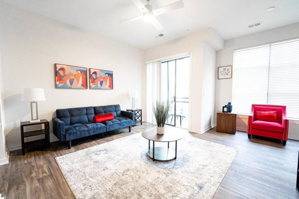 Luxury Wifi, Gym, Pool, Shops & Food! Unit 329 Apartamento Charlotte