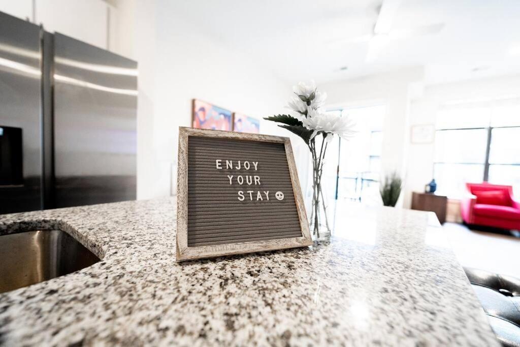 Luxury Wifi, Gym, Pool, Shops & Food! Unit 329 Apartamento Charlotte